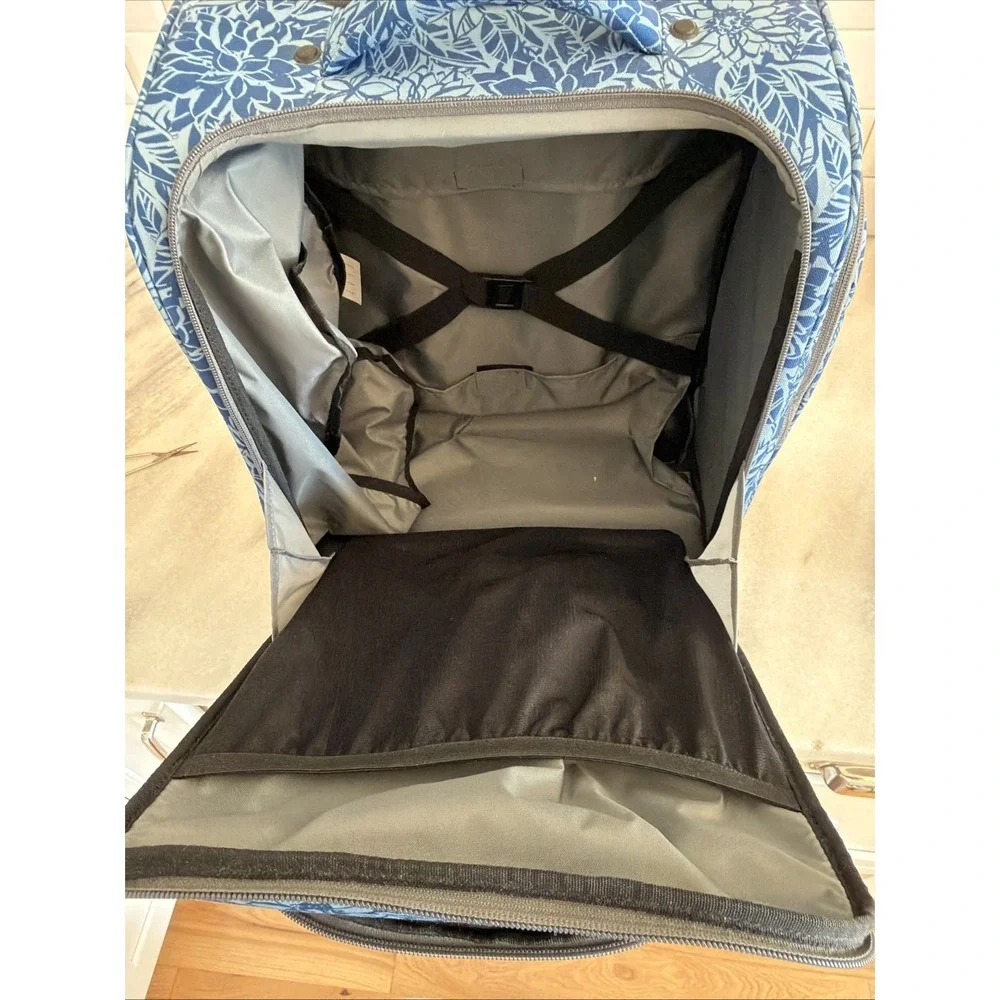 LL Bean Rolling Tote‎ Excellent Condition OLA007